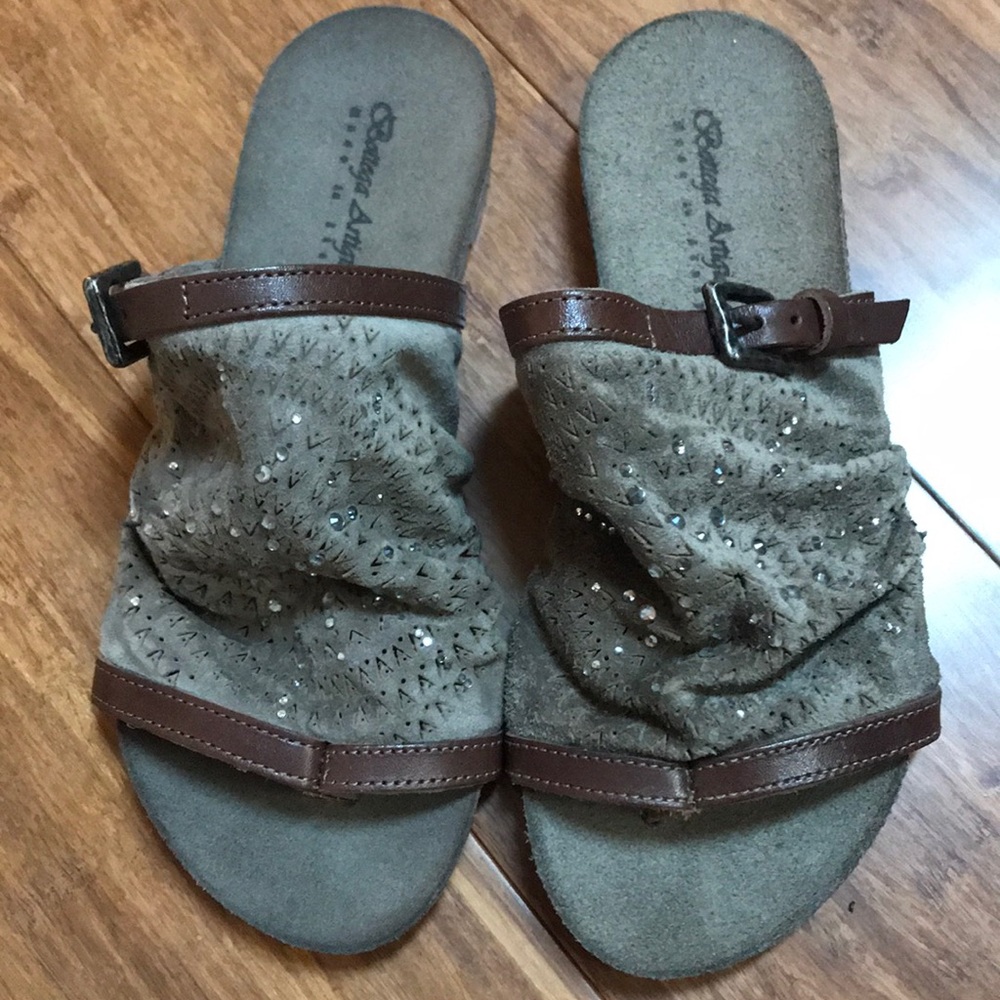 Italian slide sandal
